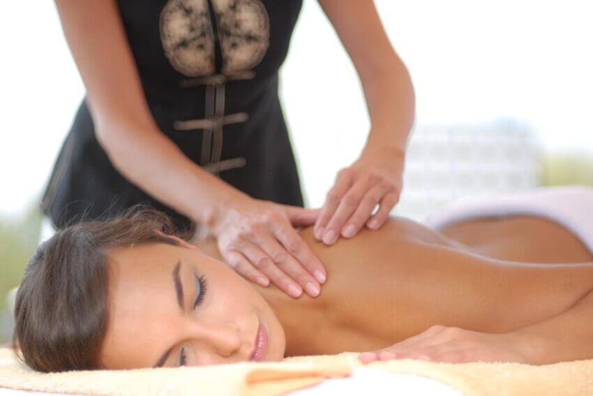 Massage Frau Sonnenschein